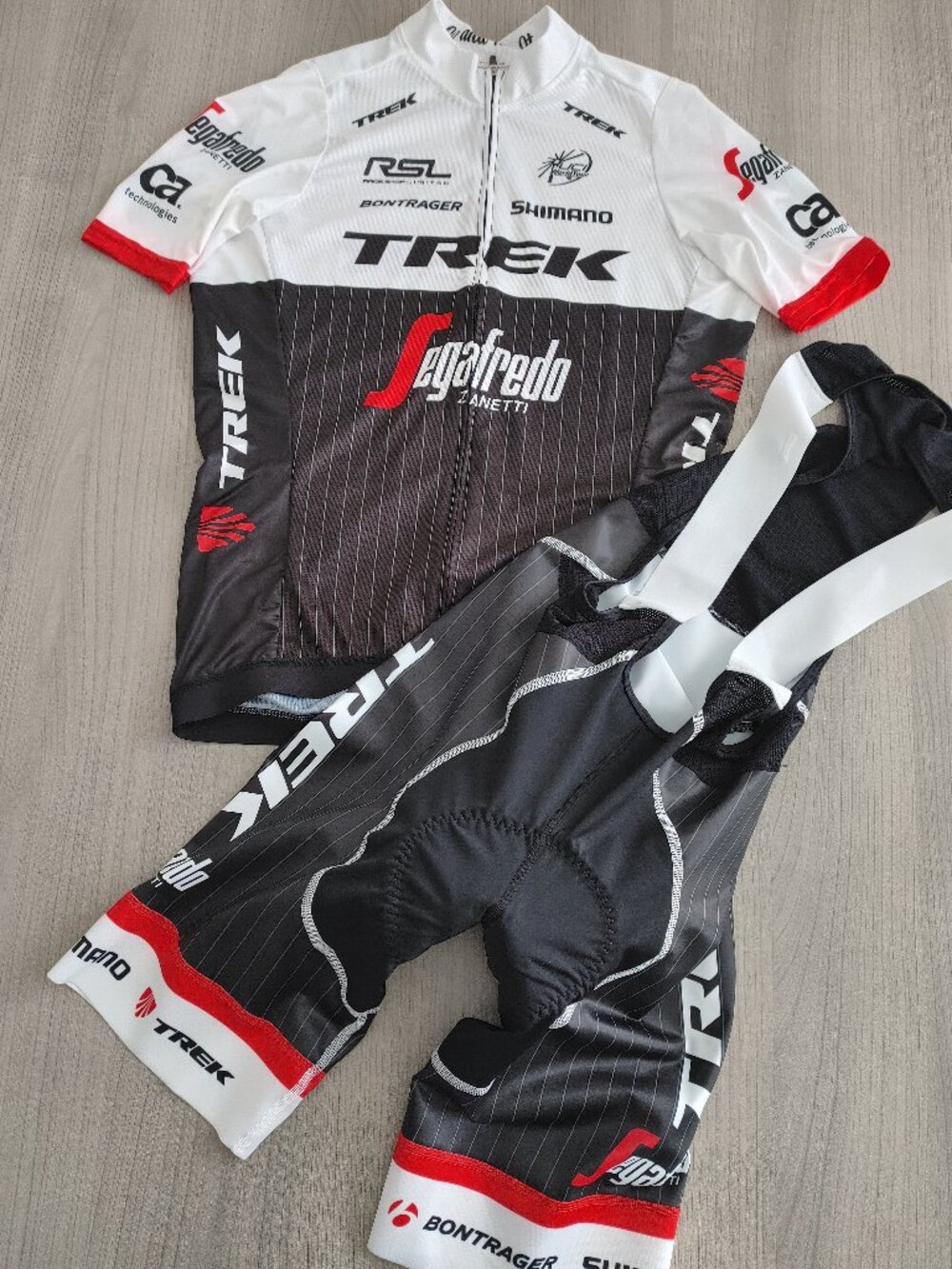 Men's Bontrager Trek-Segafredo Kit Jersey & Bib Short Size M